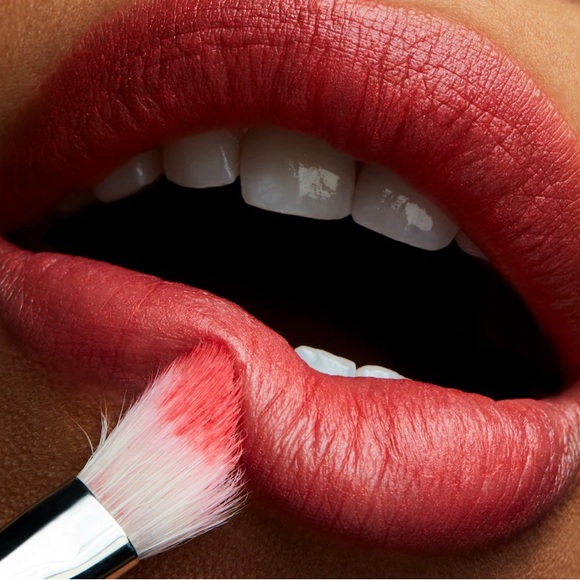 MAC Cosmetics Powder Kiss Lipstick in ORANGE ODDITY Limited Ed 1.5g NEW - Picture 7 of 10